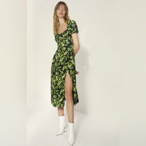 Aritzia Wilfred Pandora Dress in Avocado Print Novelty Smocked Back Size 00